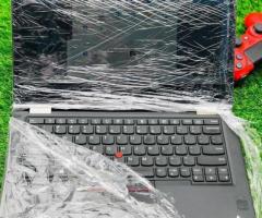 LENOVO YOGA x380 i5 base